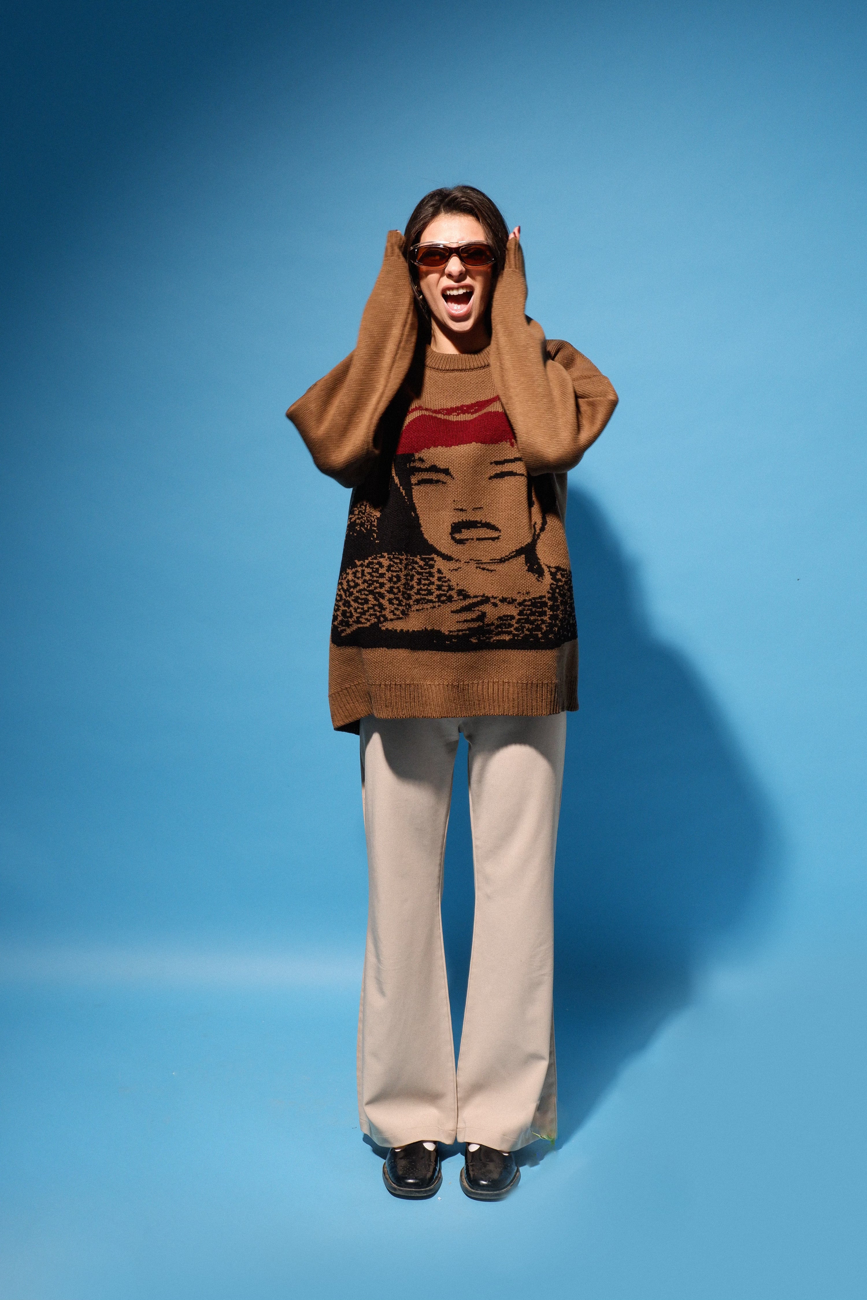 WEEPING KNIT CREWNECK